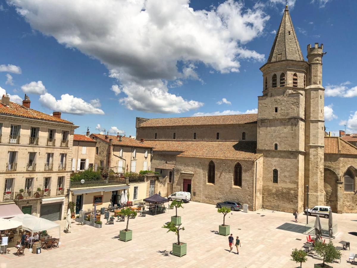 Place De La Mairie, Art Apparts بزييه المظهر الخارجي الصورة